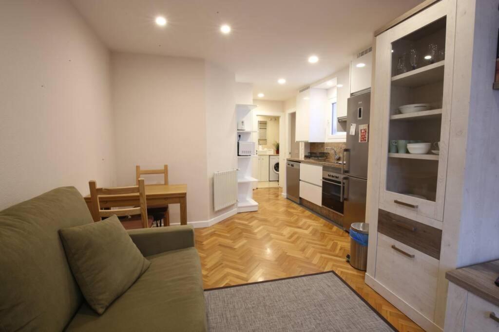 Apartamento Oviedo Las Palomas Екстер'єр фото